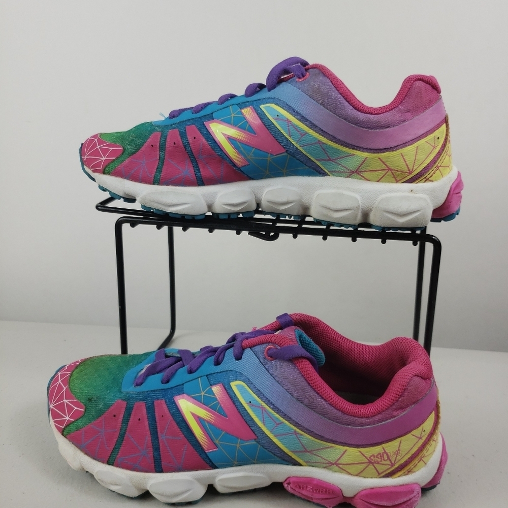 NEW BALANCE LACE-UP RUNNING Sz 1M Girls Sneakers - Picture 2 of 12